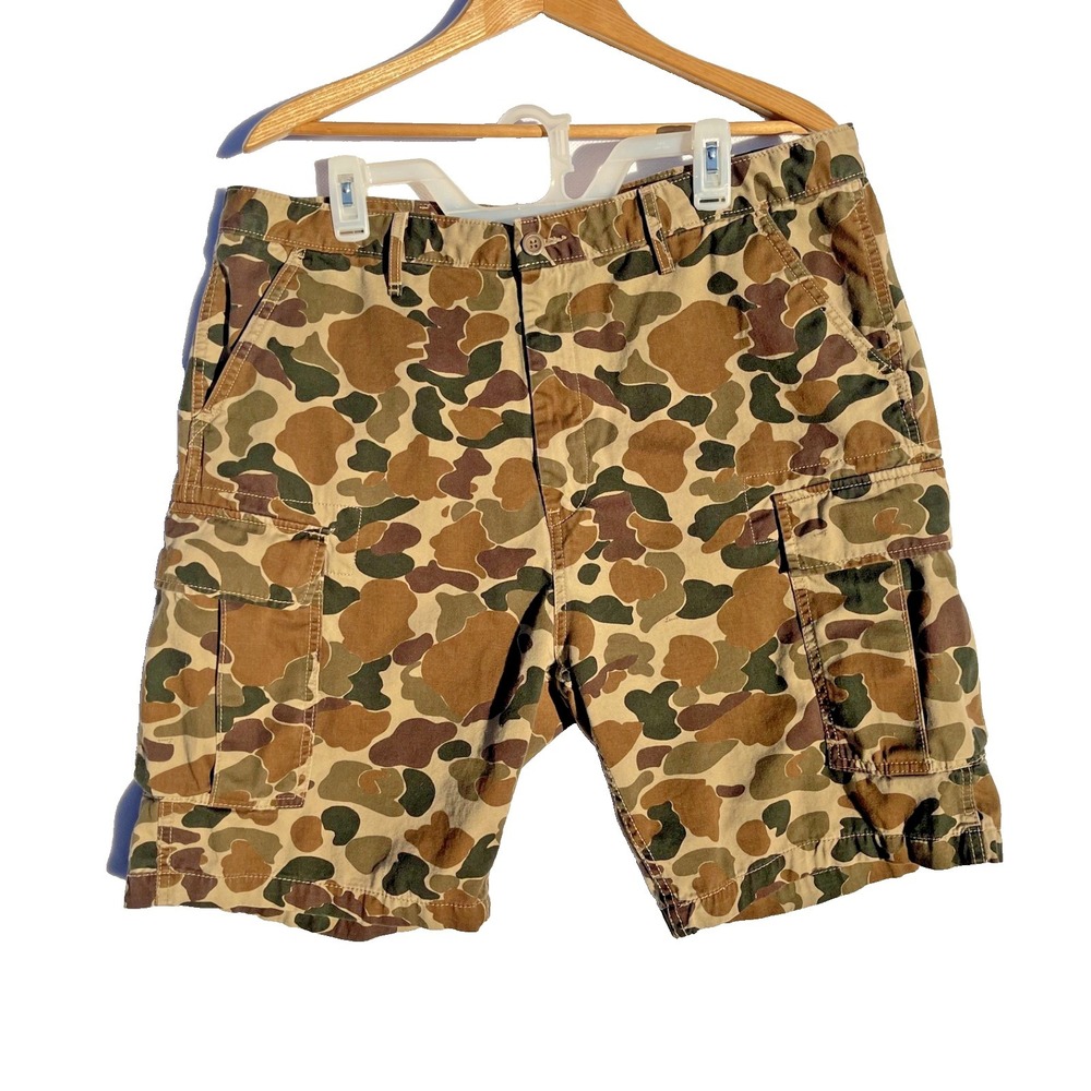 Levi's Men Camouflage Cotton Cargo Shorts Size 38 Army Outdoor Skater Y2K Hip